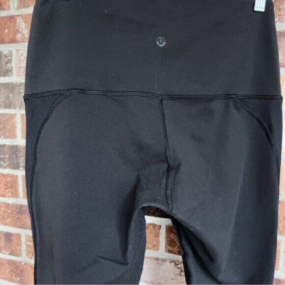Lululemon * High - rise Crop pants leggins Size 8 Perforated Mesh - Picture 5 of 16